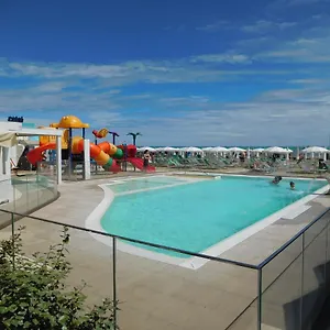 Linda - Family - Nuova Costruzione Antisismica Hotel